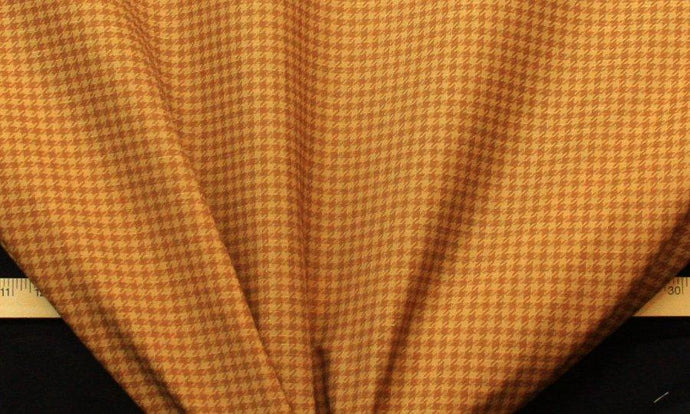 Discount Fabric DRAPERY Antique Gold Houndstooth